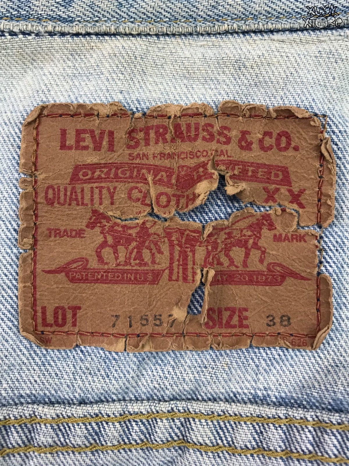 Levi's VINTAGE LEVIS’S BIG E 71557 0214 DENIM JACKET 38 JAPAN Size US M / EU 48-50 / 2 - 10 Thumbnail