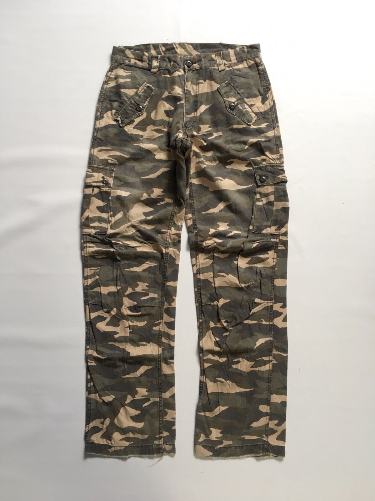 Military VTG OshKosh Camo Cargo Pants | Grailed