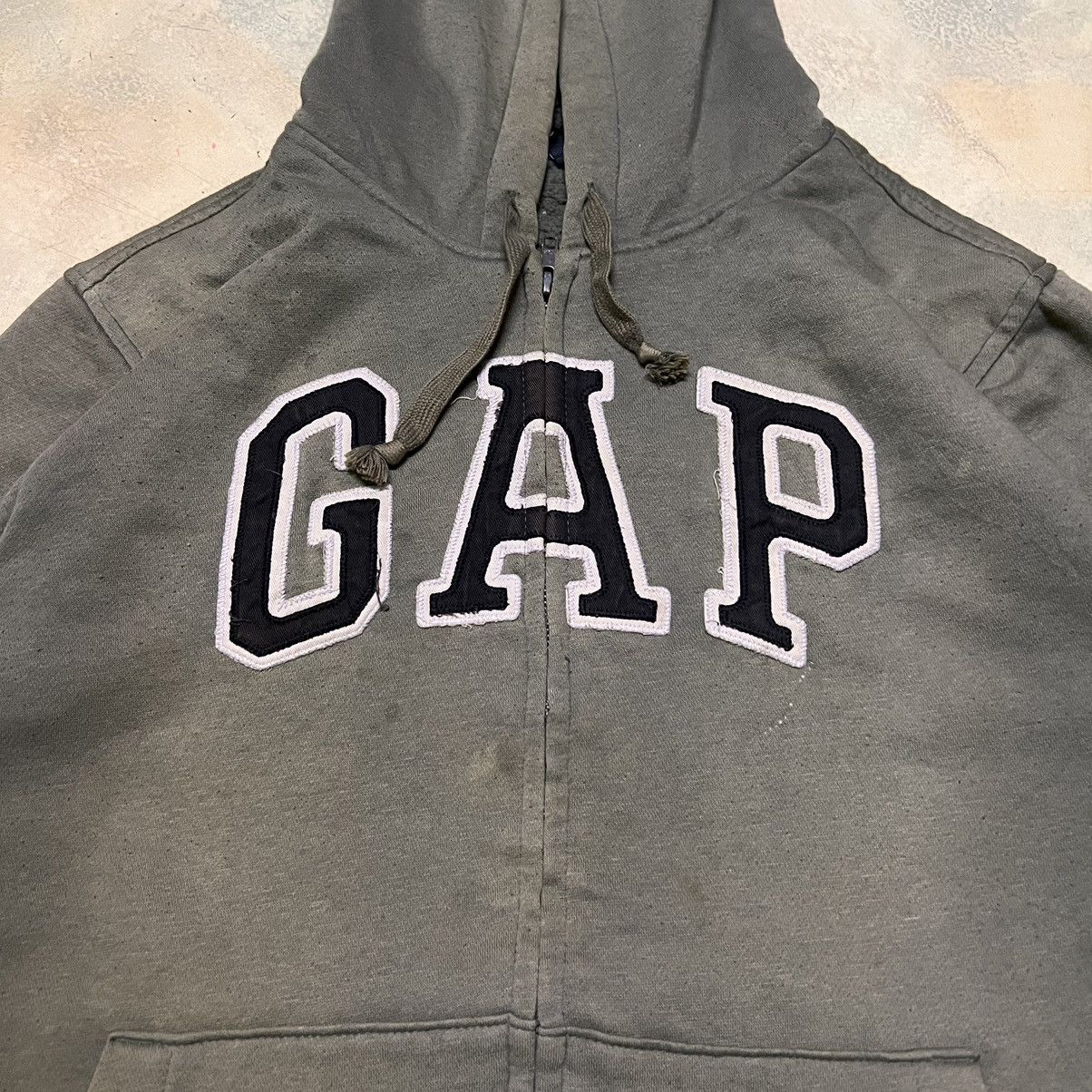 Gap GAP Hoodie Big Logo Distressed Kanye West Style Size US M / EU 48-50 / 2 - 2 Thumbnail