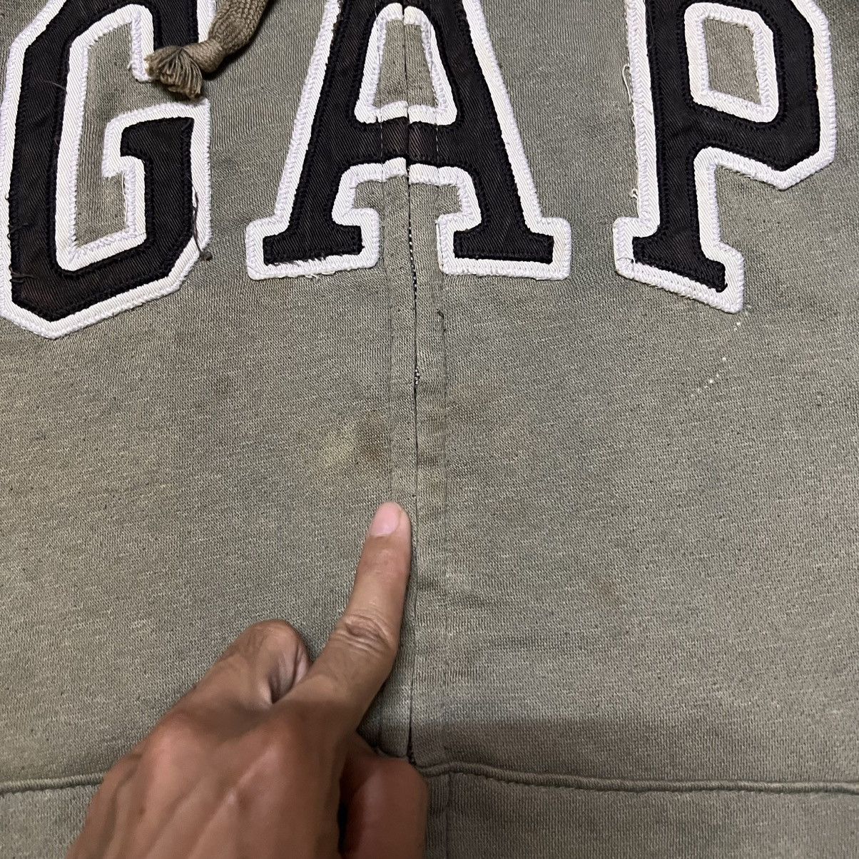 Gap GAP Hoodie Big Logo Distressed Kanye West Style Size US M / EU 48-50 / 2 - 6 Thumbnail