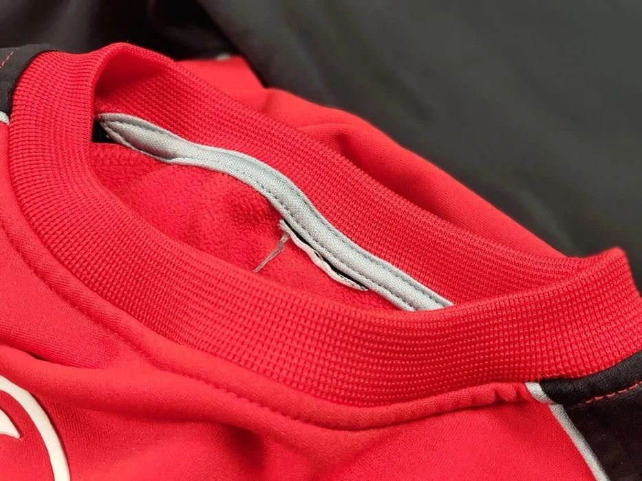 Nike Vintage Nike Center logo Crewneck Sweatshirt Travis Scott Size US M / EU 48-50 / 2 - 5 Thumbnail