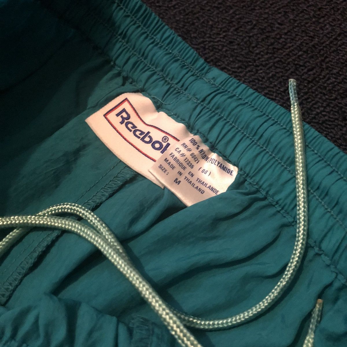 Reebok Vintage 1990s Reebok Basic Logo Nylon Drawstring Track Pants Size US 28 / EU 44 - 5 Thumbnail