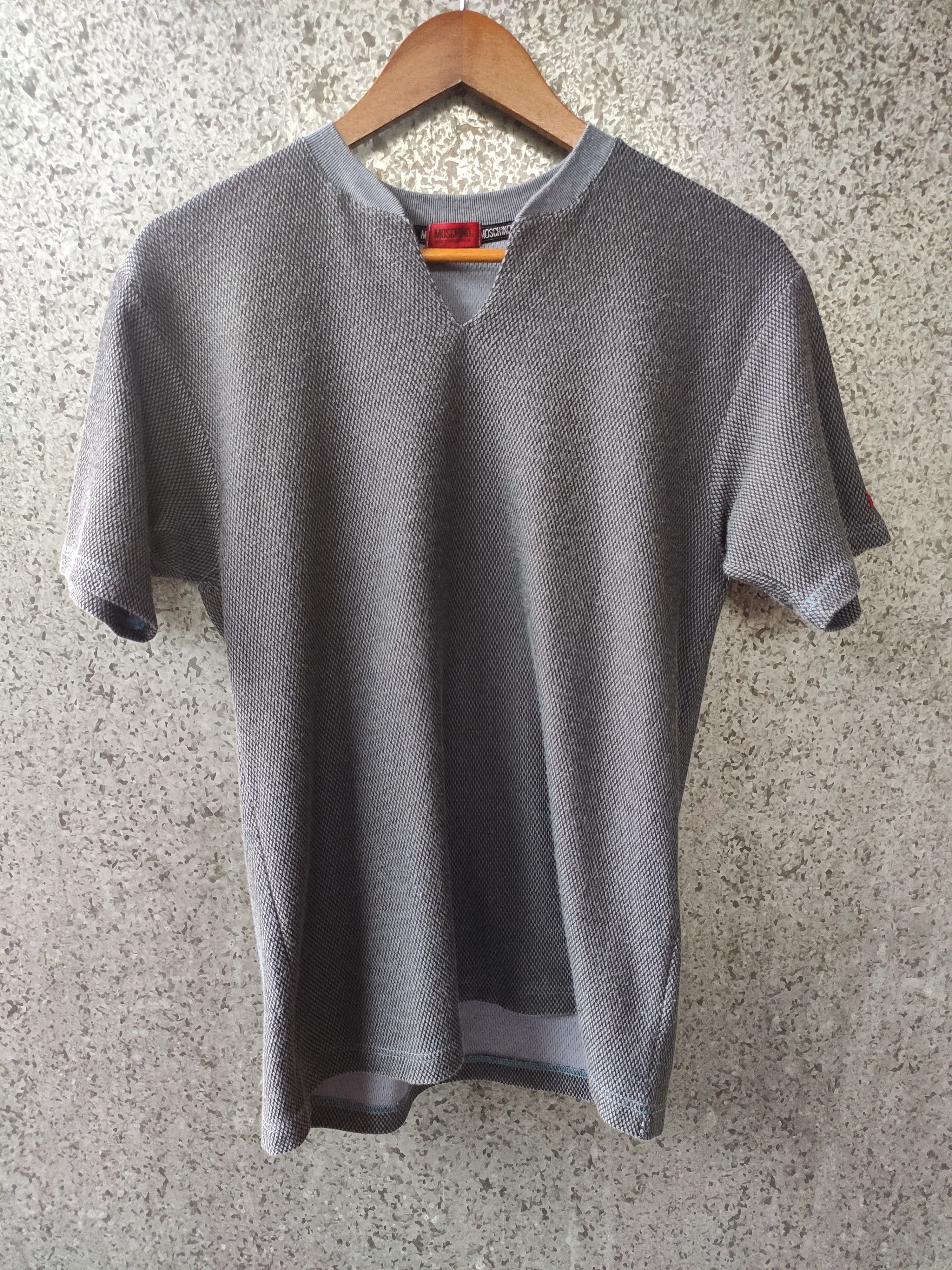 Moschino Moschino t shirt V neck Size US M / EU 48-50 / 2 - 1 Thumbnail