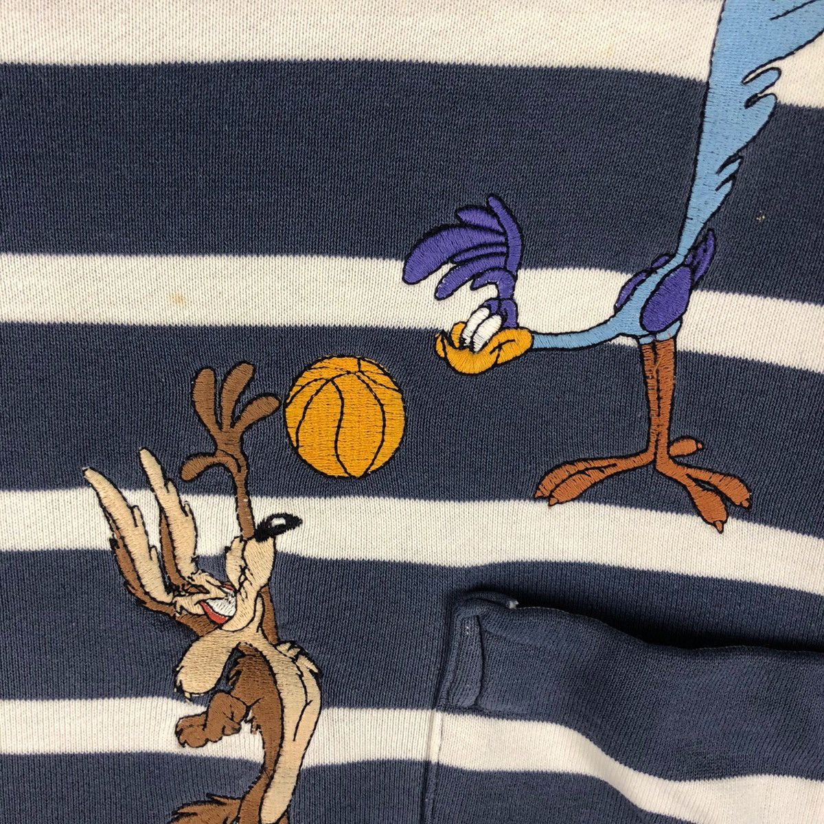 Cartoon Network × Vintage ❗️LAST DROP❗️Vintage Looney Tunes Road Runner Space Jam Size US L / EU 52-54 / 3 - 5 Thumbnail