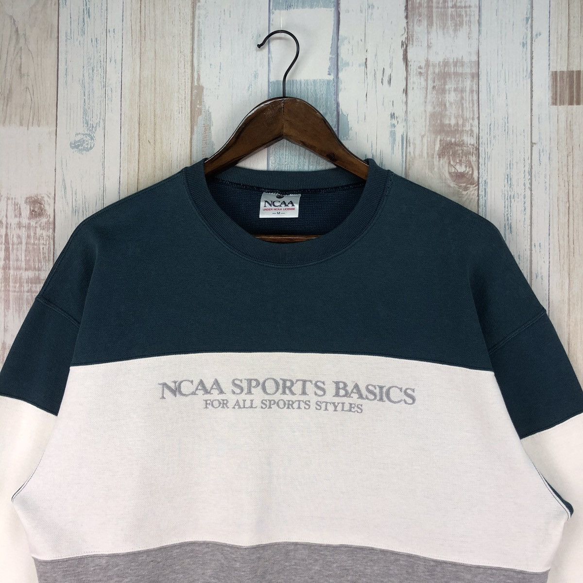 NCAA × Vintage Vintage 90s NCAA Sports Basics Sweatshirt Crewneck Size US M / EU 48-50 / 2 - 3 Thumbnail