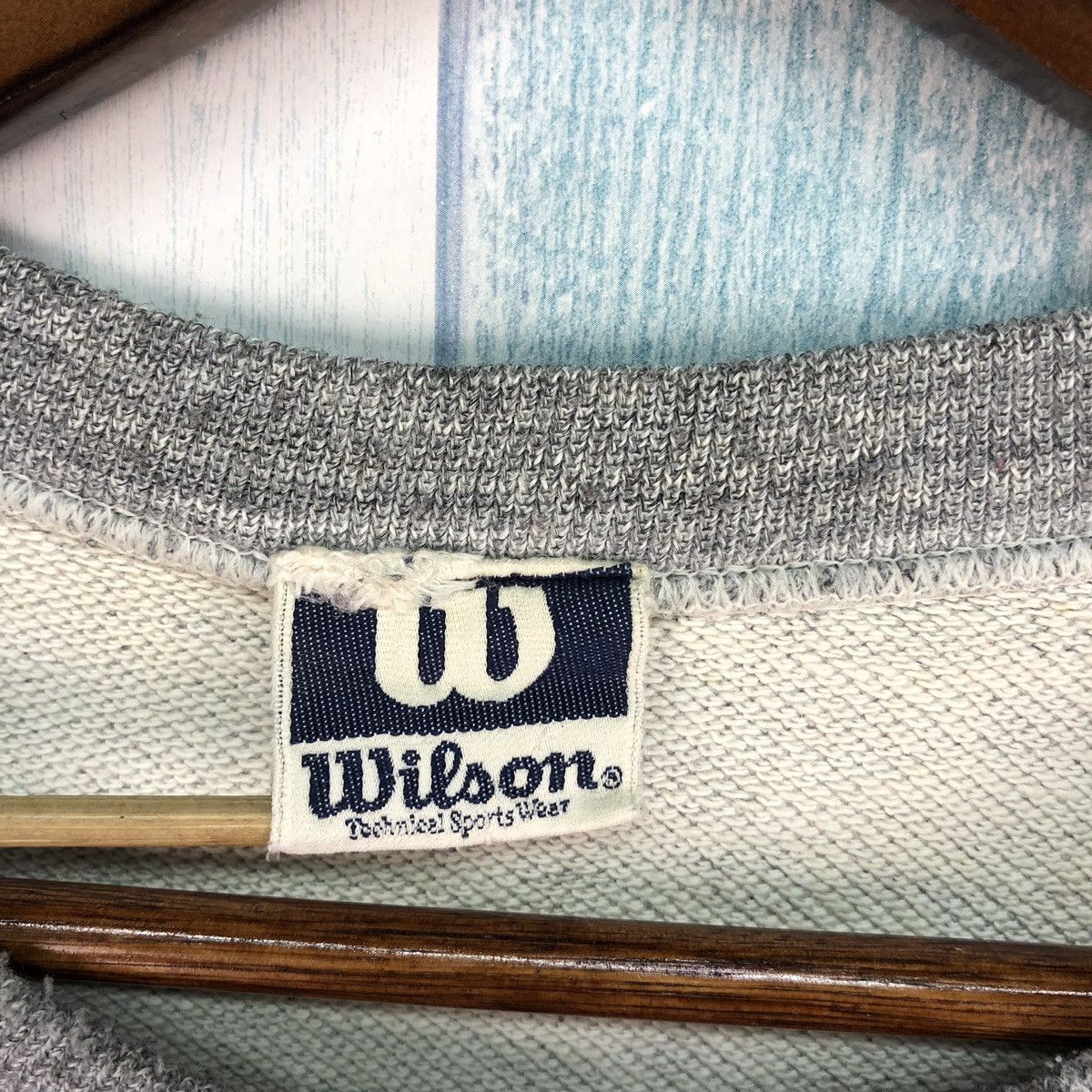 Vintage × Wilson Vintage 80s Wilson Small Logo Sweatshirt Size US L / EU 52-54 / 3 - 14 Thumbnail