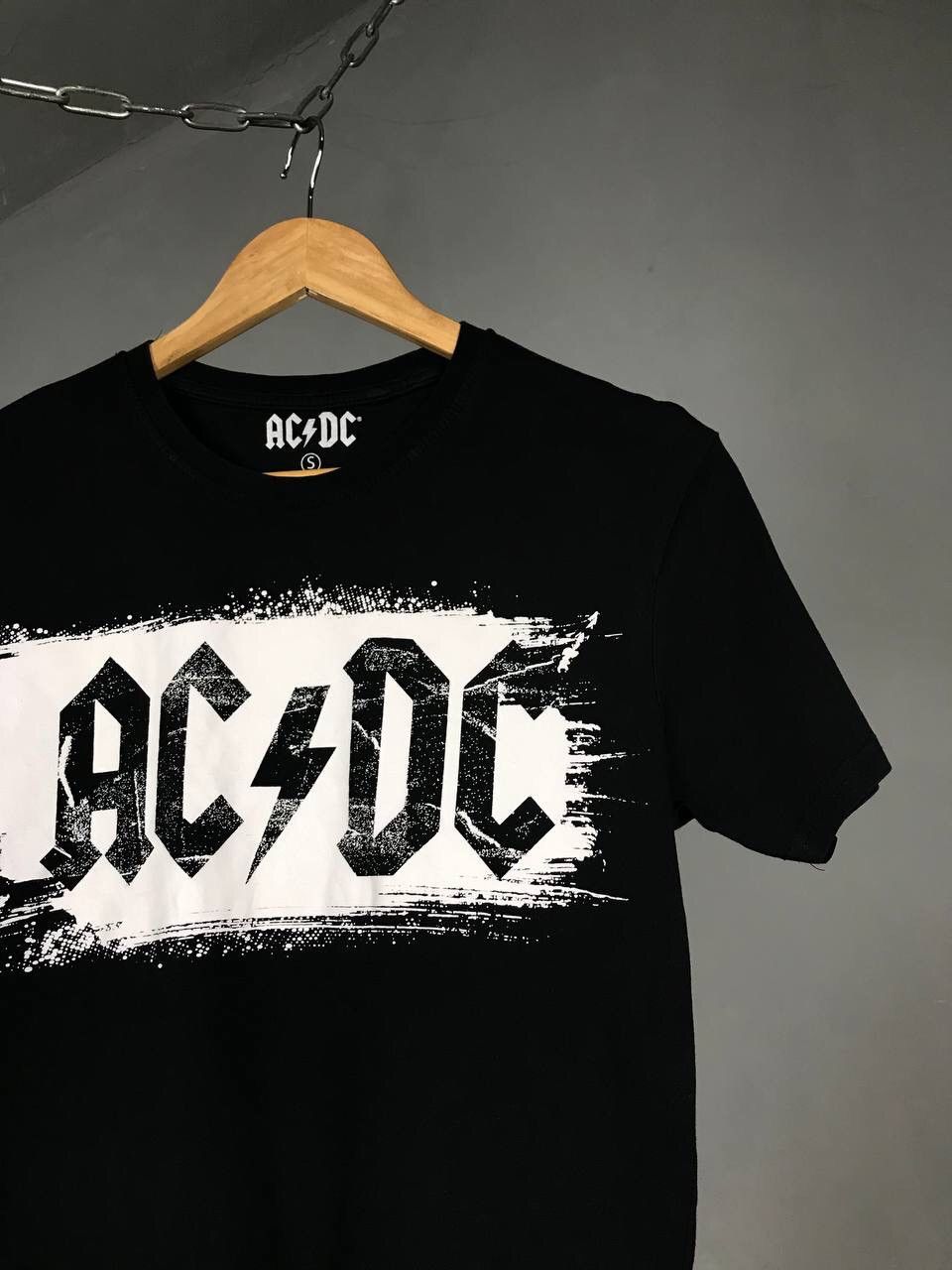 AC/DC × Band Tees AC/DC 2012 vintage rock band tee Size US S / EU 44-46 / 1 - 2 Thumbnail