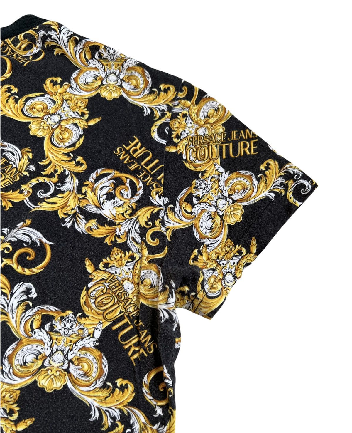 Versace × Versace Jeans Couture 🔥Versace Multi Logo T-shirt/Versace Barocco Printed T-shirt Size US S / EU 44-46 / 1 - 15 Thumbnail