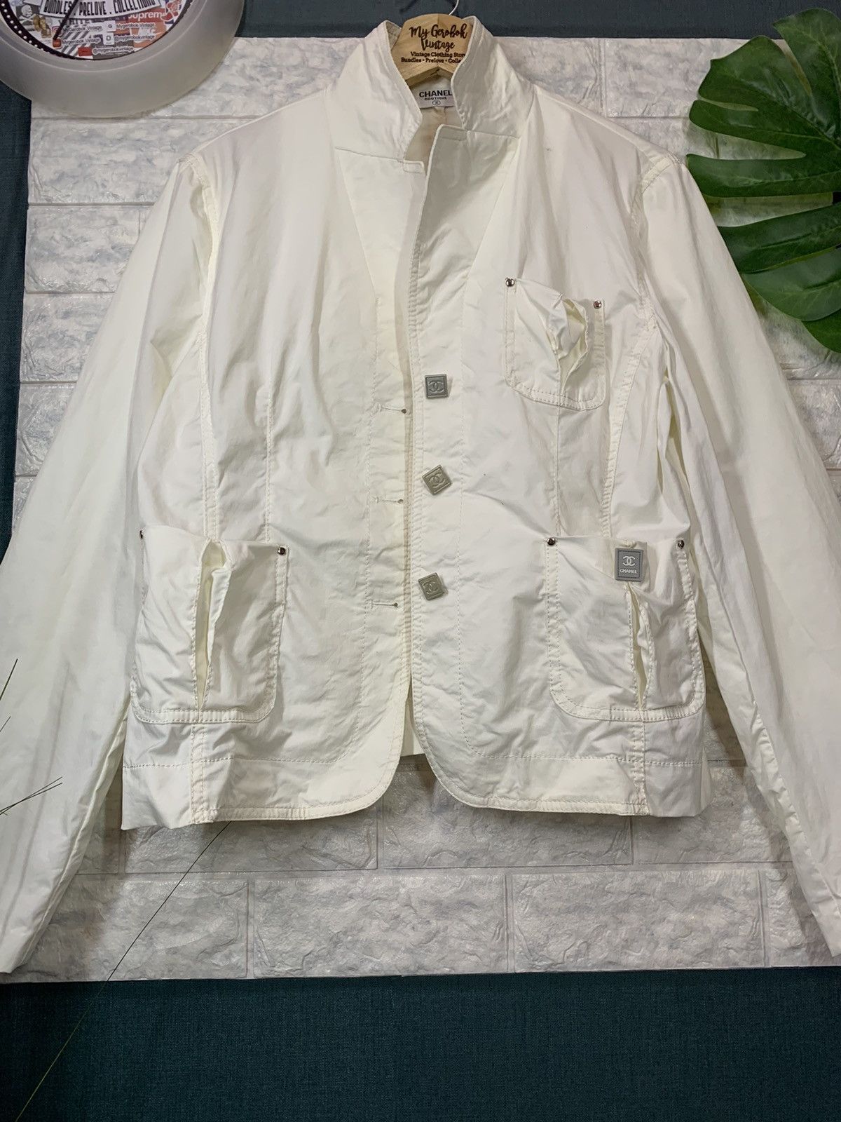 Chanel × Vintage 🔥STEAL🔥 Jacket Chanel Boutique For Women Size 40R - 4 Thumbnail