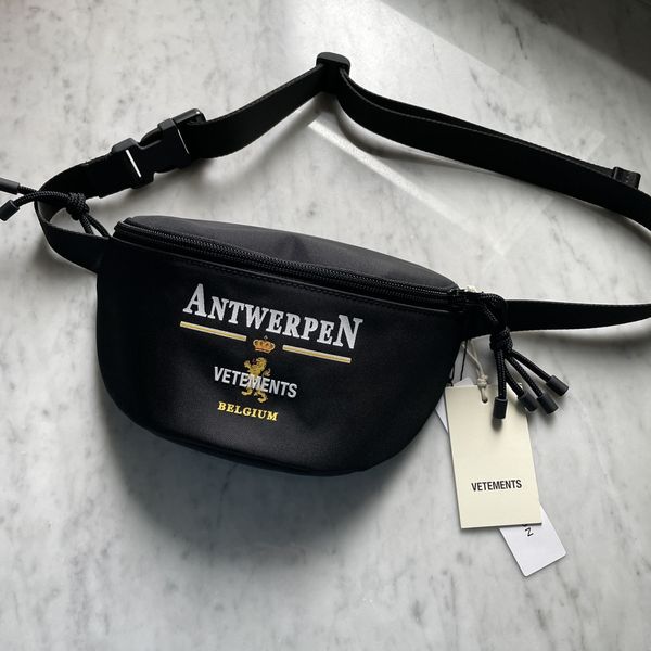 【新品/定価5.7万】VETEMENTS Antwerp ロゴ Belt Bag