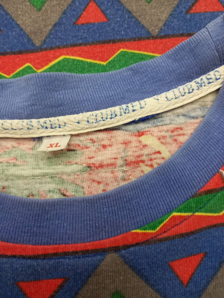 Vintage Vintage Abstract Club Med Size US XL / EU 56 / 4 - 4 Thumbnail