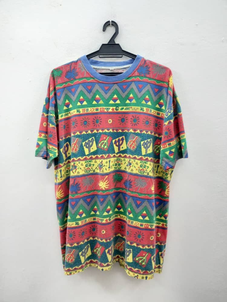 Vintage Vintage Abstract Club Med Size US XL / EU 56 / 4 - 1 Thumbnail