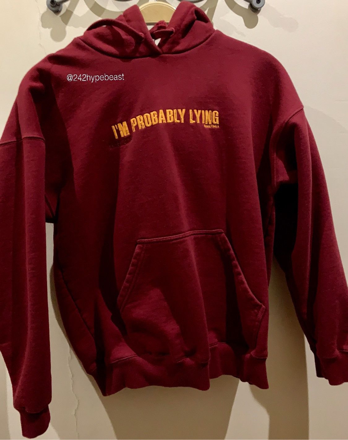 【2025年最新】大人気ブランドの人気アイテム  Vetements Vetements Embroidered I'm Probably Lying Hoodie トップス