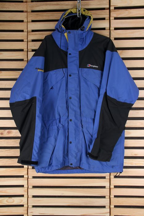 Berghaus mera hot sale peak vintage