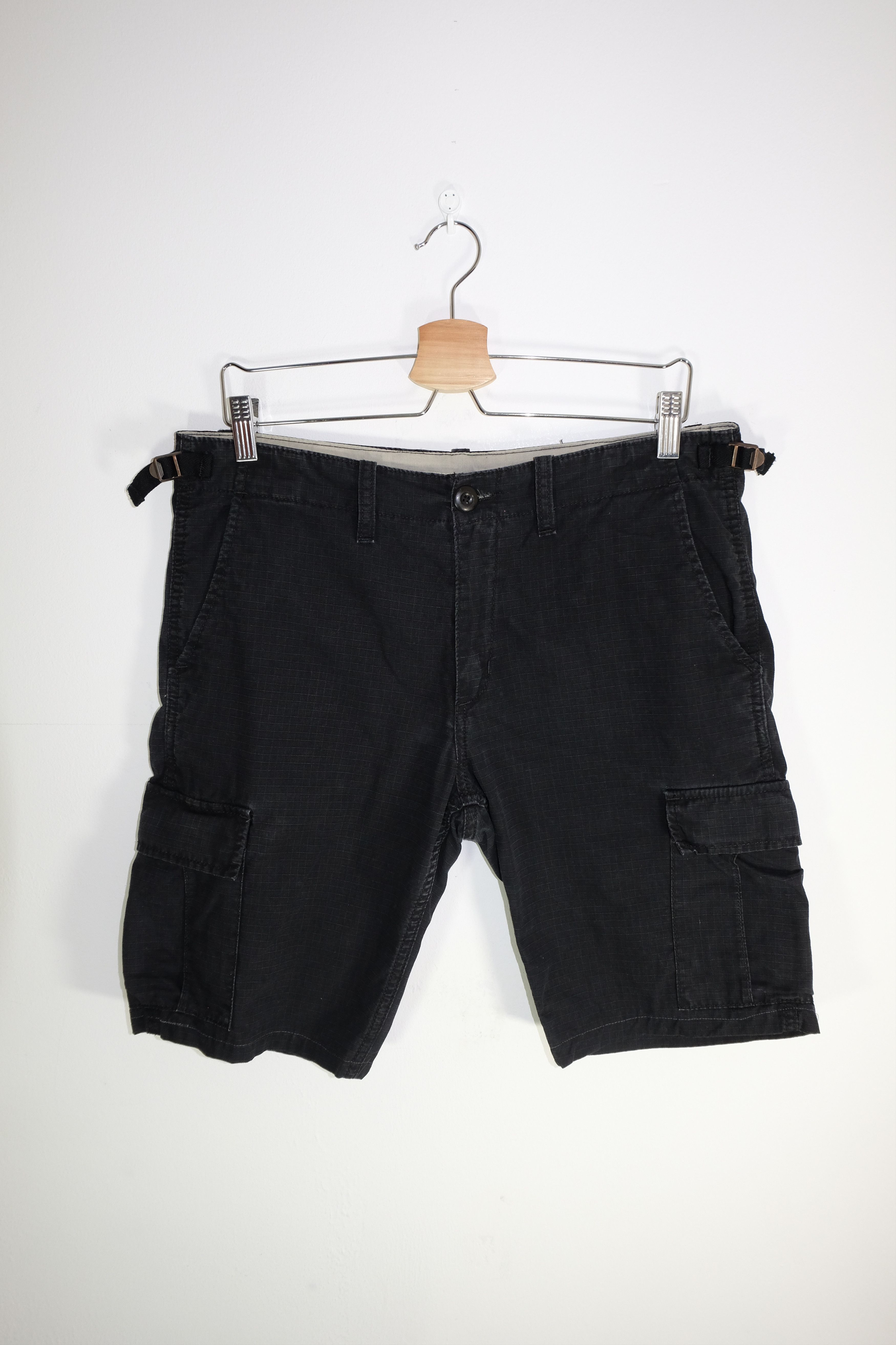 Carhartt Classic Black Washed Cargo Shorts Size US 30 / EU 46 - 1 Thumbnail