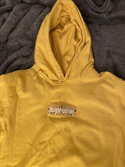 Supreme bandana box logo hoodie online yellow