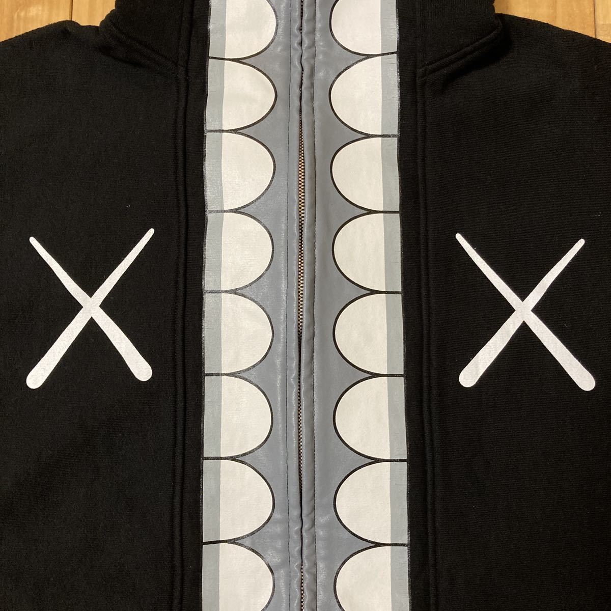 Bape × Kaws BAPE× kaws CHOMPERS full zip hoodie black Size US M / EU 48-50 / 2 - 3 Thumbnail