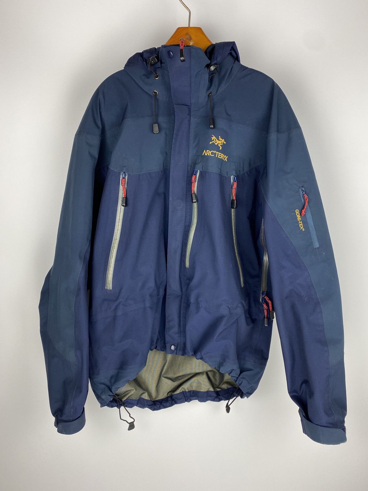 arc'teryx theta lt shadow L サイズ　状態良好 ARC'TERYX Theta LT JK GORE-TEX Shadow アークテリクス シータ