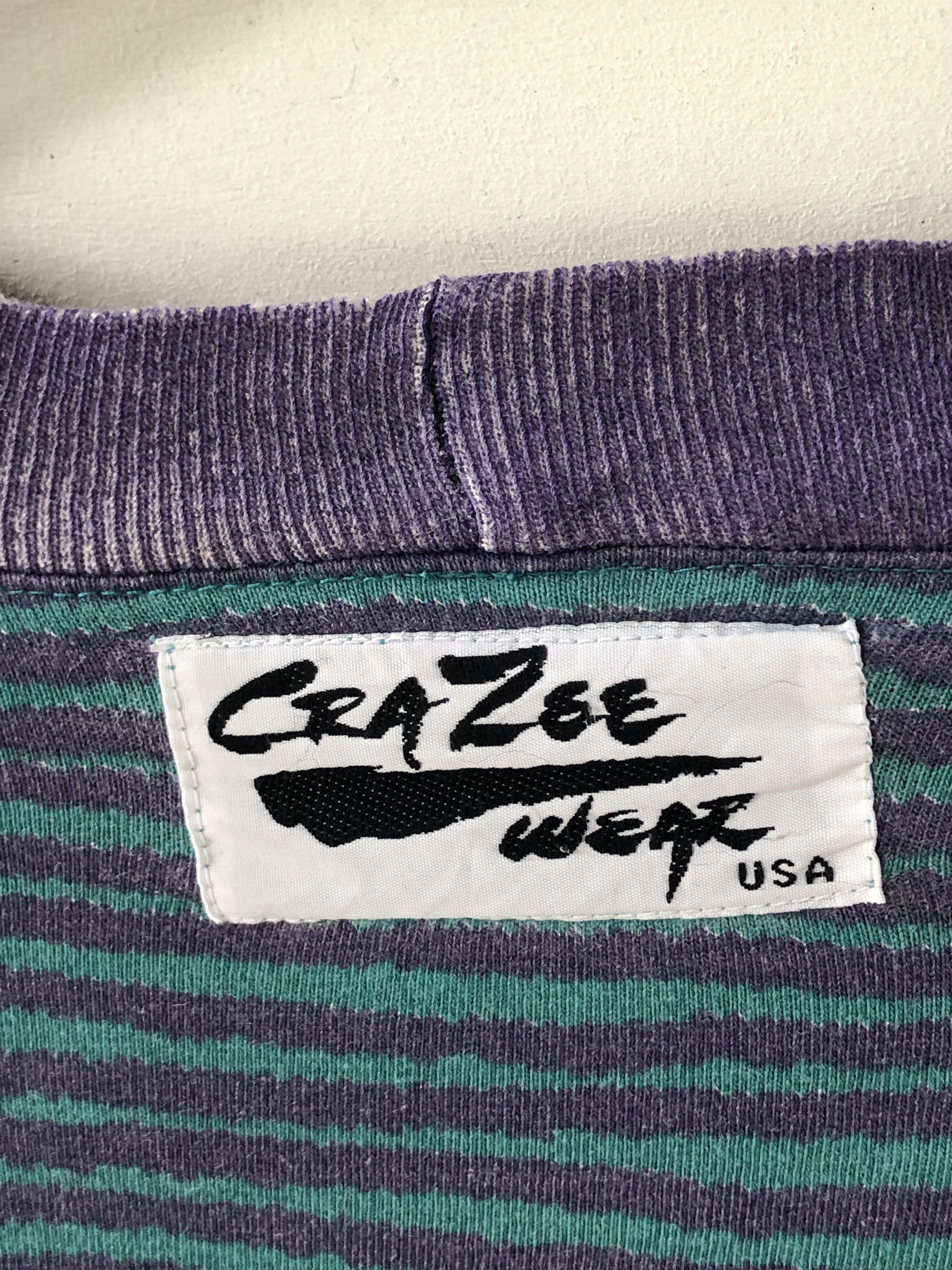 Vintage VINTAGE CRAZEE WEAR USA MALIBU SURF BATWING CROP L/S Size US L / EU 52-54 / 3 - 8 Thumbnail