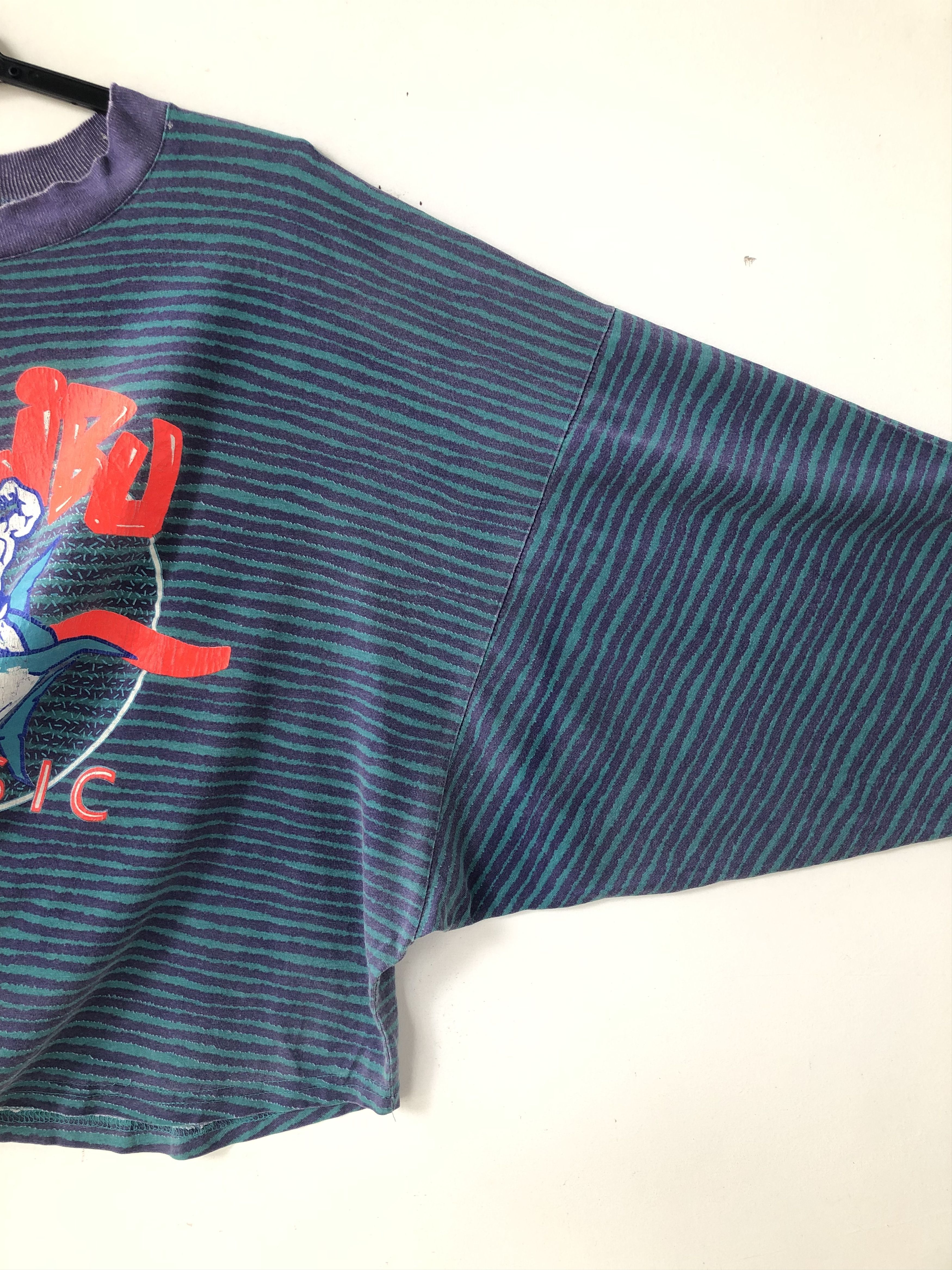 Vintage VINTAGE CRAZEE WEAR USA MALIBU SURF BATWING CROP L/S Size US L / EU 52-54 / 3 - 4 Thumbnail