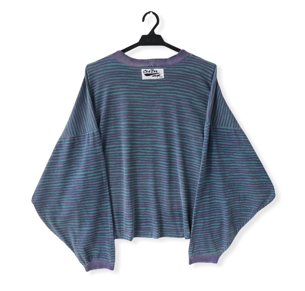 Vintage VINTAGE CRAZEE WEAR USA MALIBU SURF BATWING CROP L/S Size US L / EU 52-54 / 3 - 2 Thumbnail