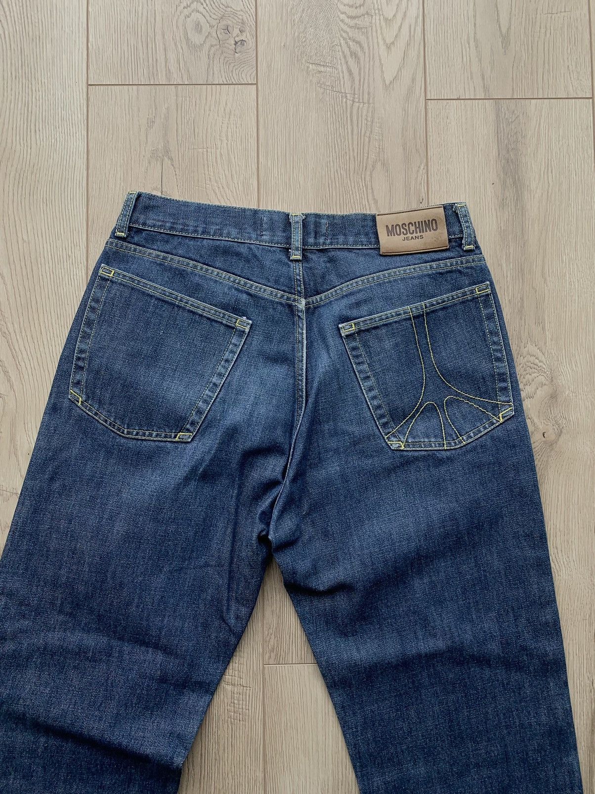 Moschino Vintage Moschino dissetressed denim jeans Size US 32 / EU 48 - 3 Thumbnail