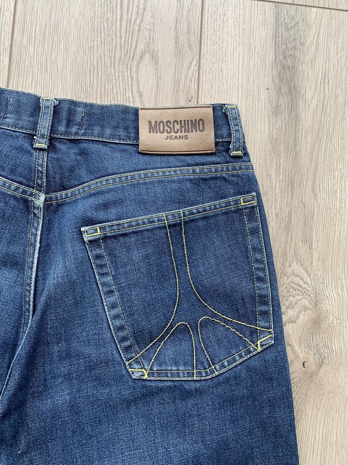Moschino Vintage Moschino dissetressed denim jeans Size US 32 / EU 48 - 4 Thumbnail