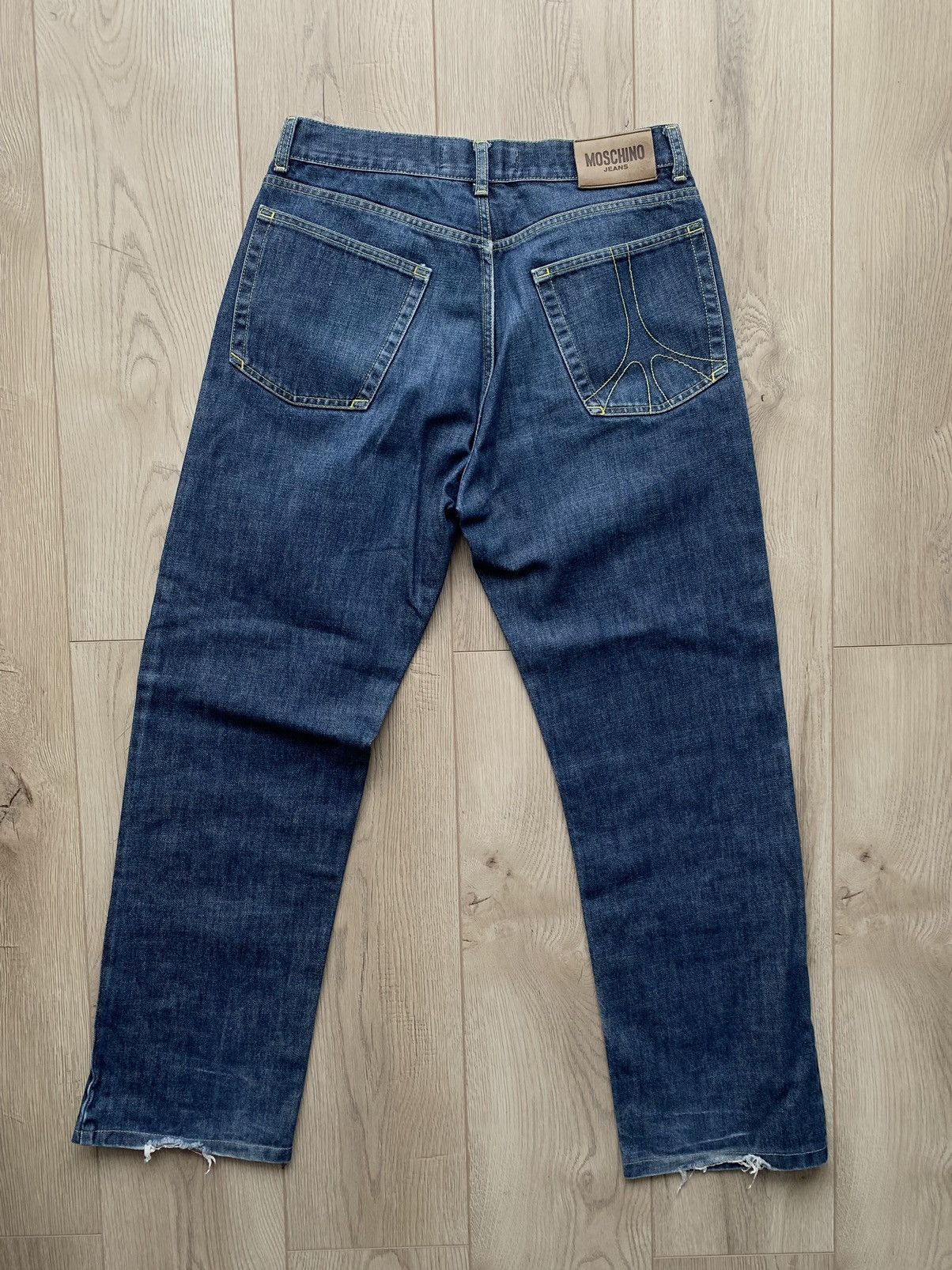 Moschino Vintage Moschino dissetressed denim jeans Size US 32 / EU 48 - 2 Thumbnail