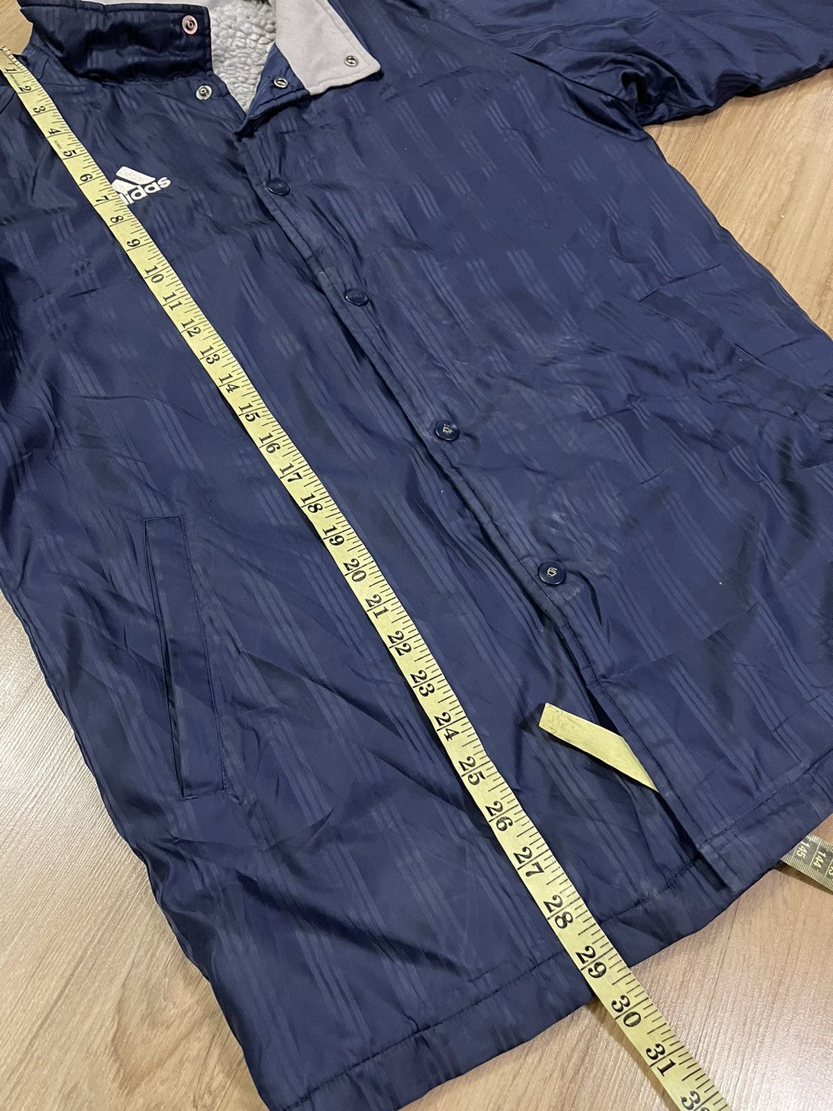 Vintage Adidas white tag big embroidery logo parka jacket