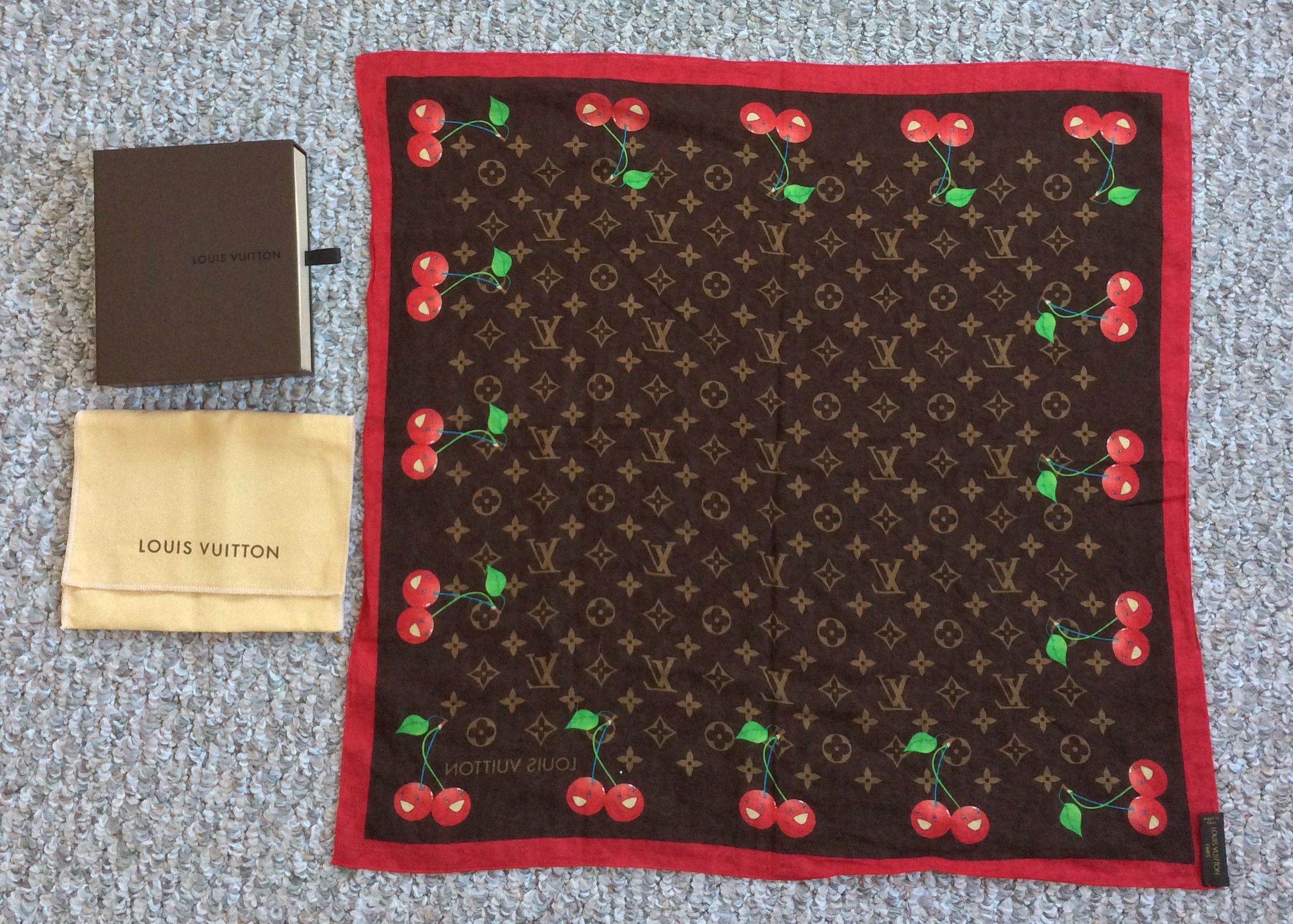 Louis Vuitton × Takashi Murakami S/S 2005 Louis Vuitton Murakami Cherry Monogram Scarf Size ONE SIZE - 6 Thumbnail