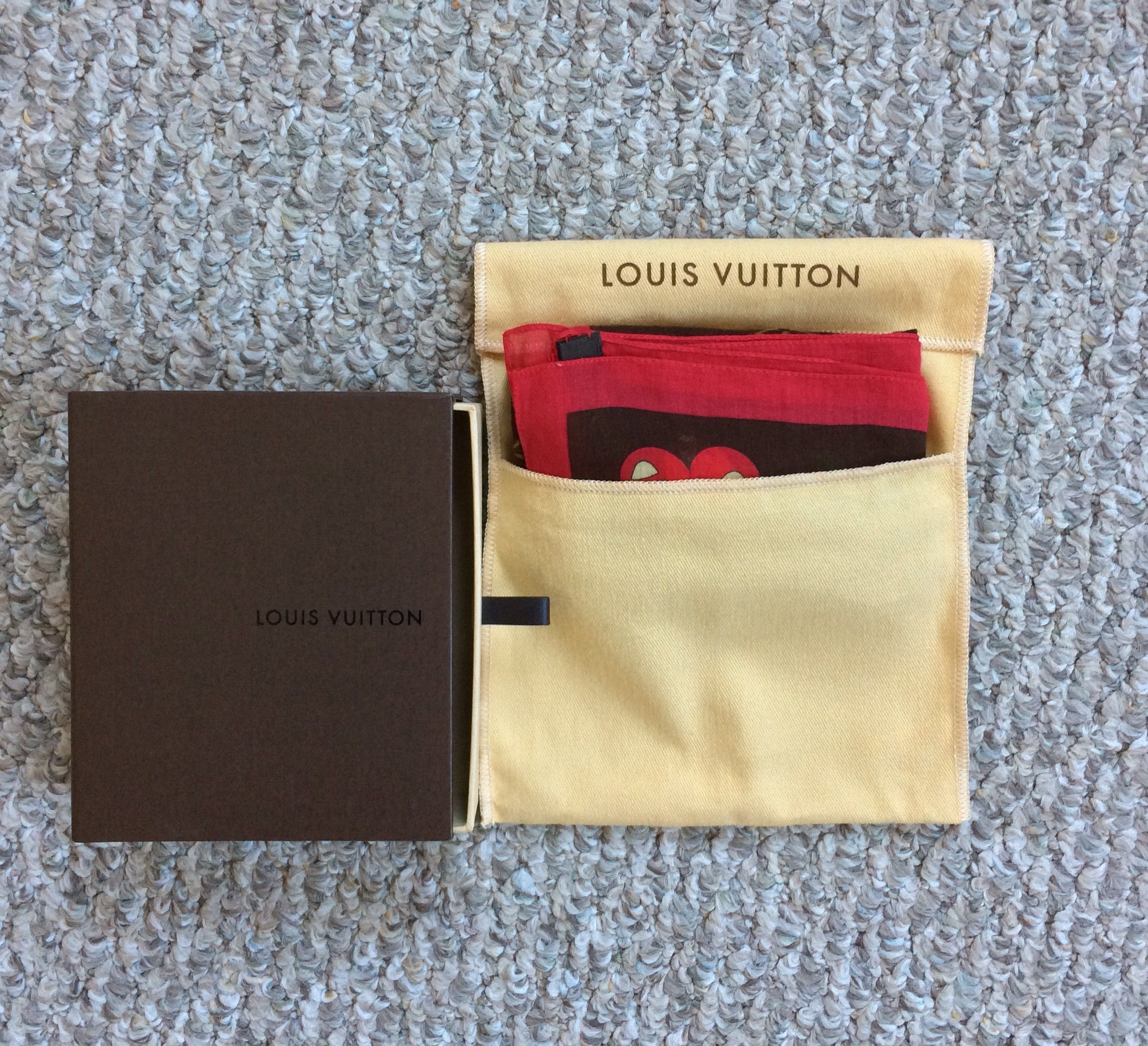 Louis Vuitton × Takashi Murakami S/S 2005 Louis Vuitton Murakami Cherry Monogram Scarf Size ONE SIZE - 7 Thumbnail