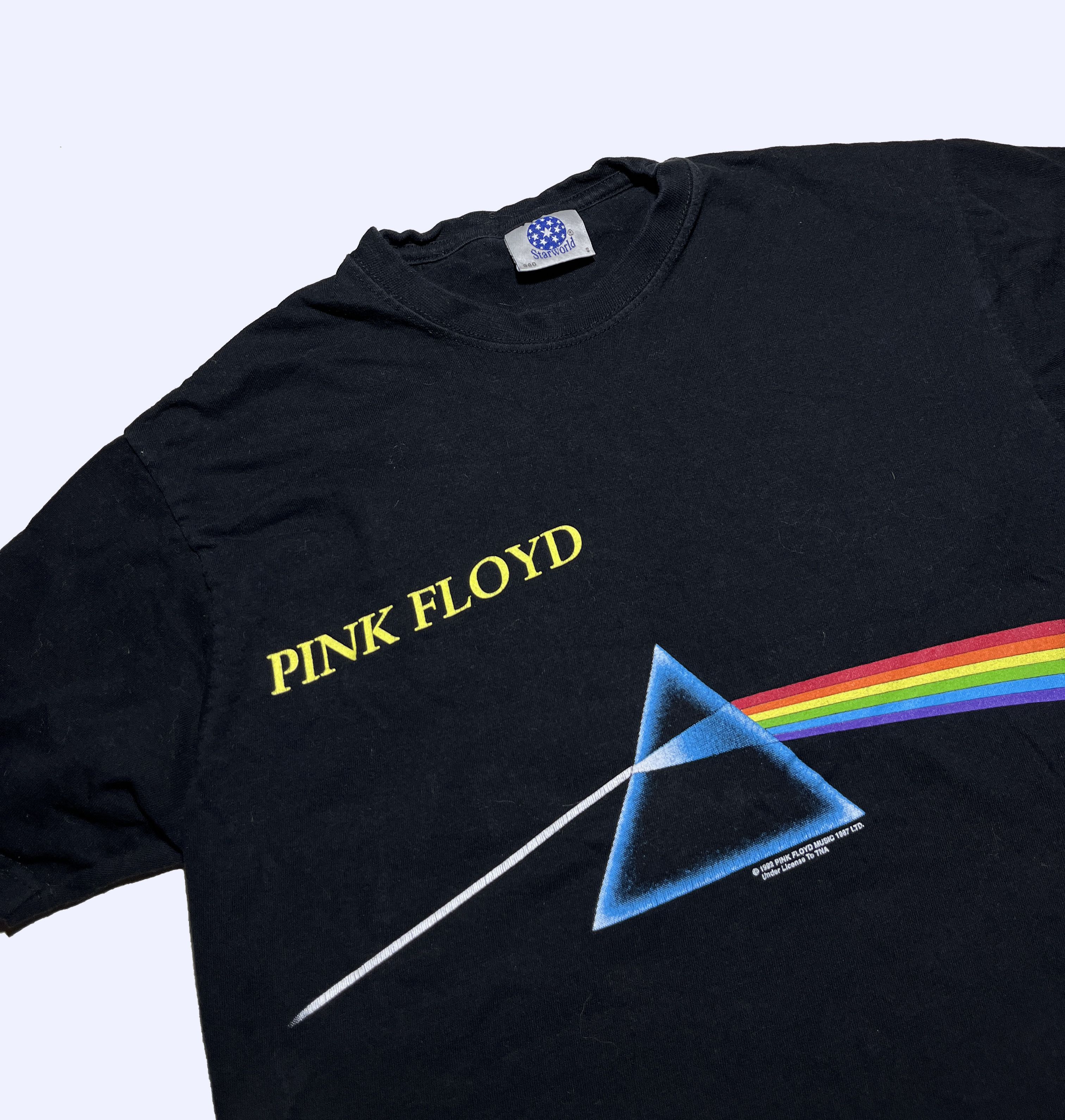 Band Tees PINK FLOYD 1992 Dark Side of the Moon Vintage T-shirt Size US S / EU 44-46 / 1 - 3 Thumbnail