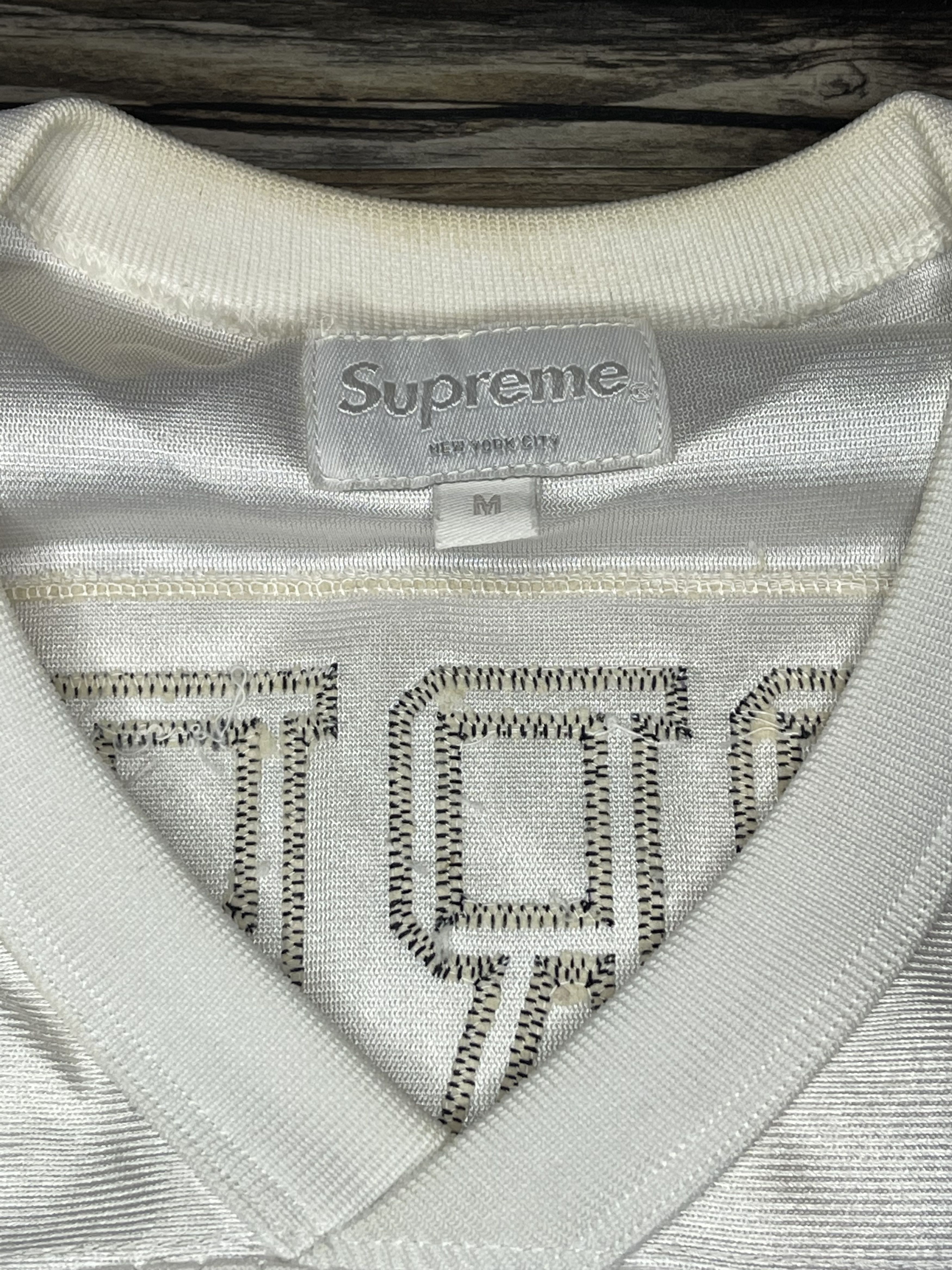 Supreme SUPREME CHAMPIONSHIP YEARS FOOTBALL TOP JERSEY SS14 Size US M / EU 48-50 / 2 - 4 Thumbnail