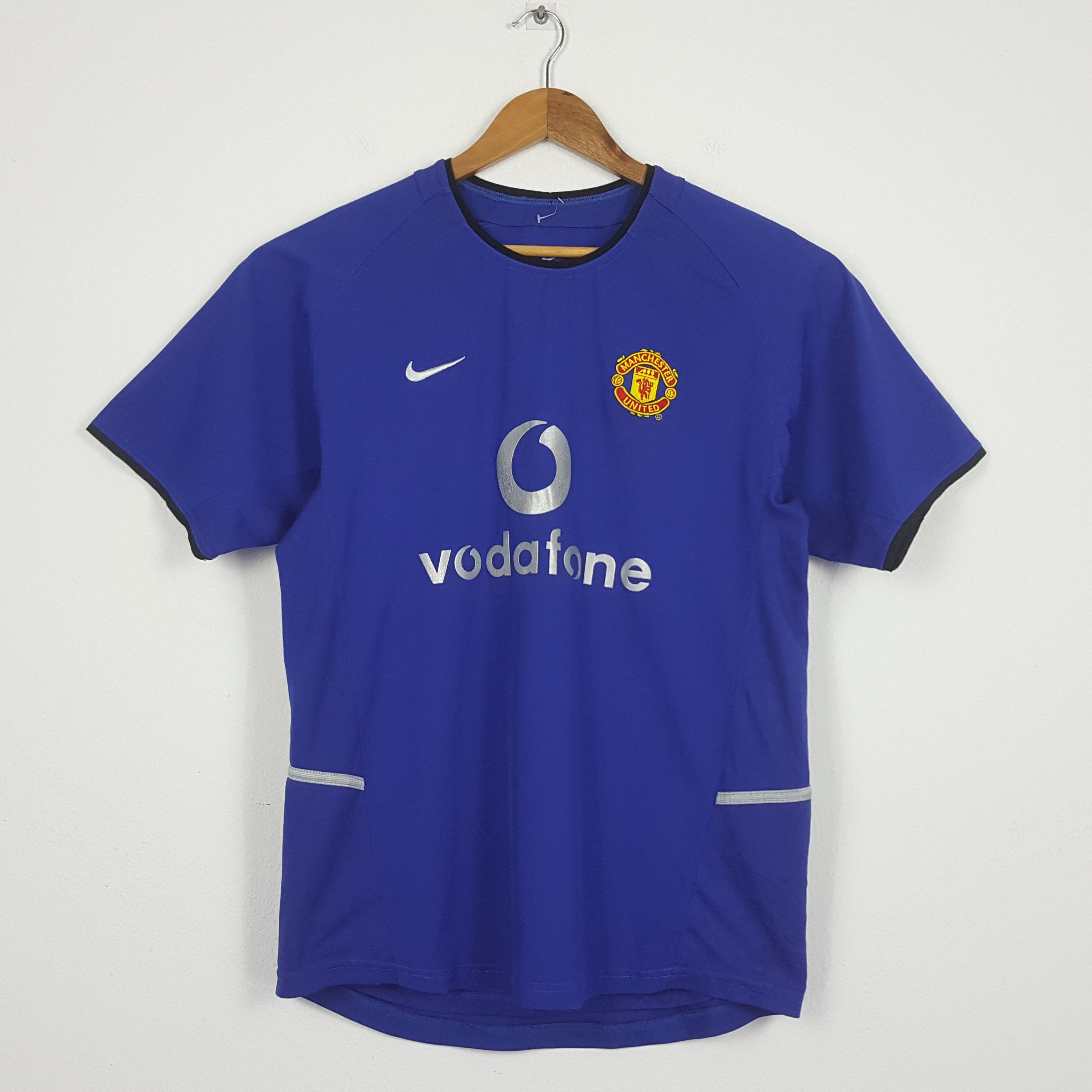 manchester united blue t shirt