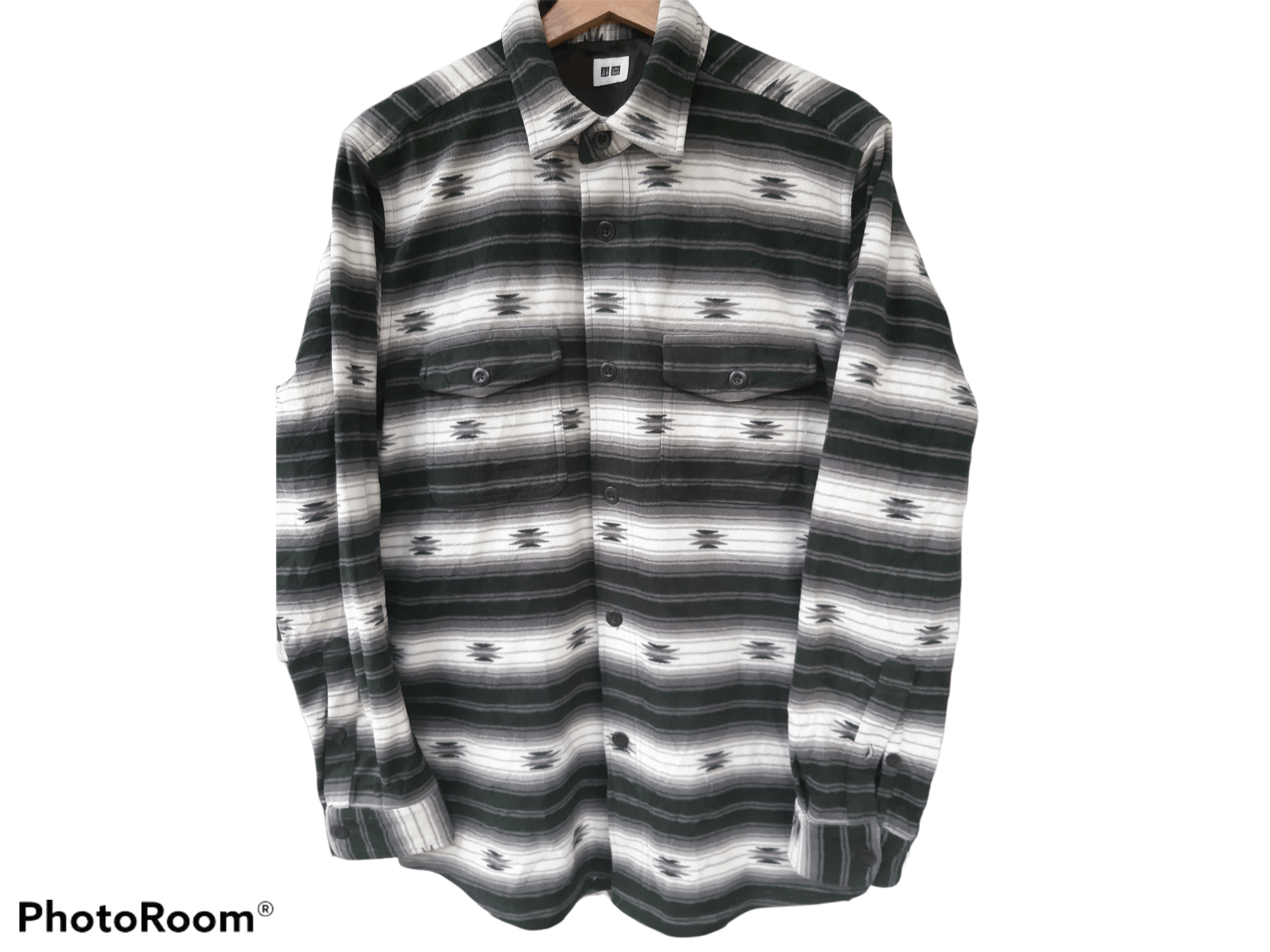 Uniqlo Rare Uniqlo Design Navajo Longsleeve Flanner Size US L / EU 52-54 / 3 - 1 Thumbnail