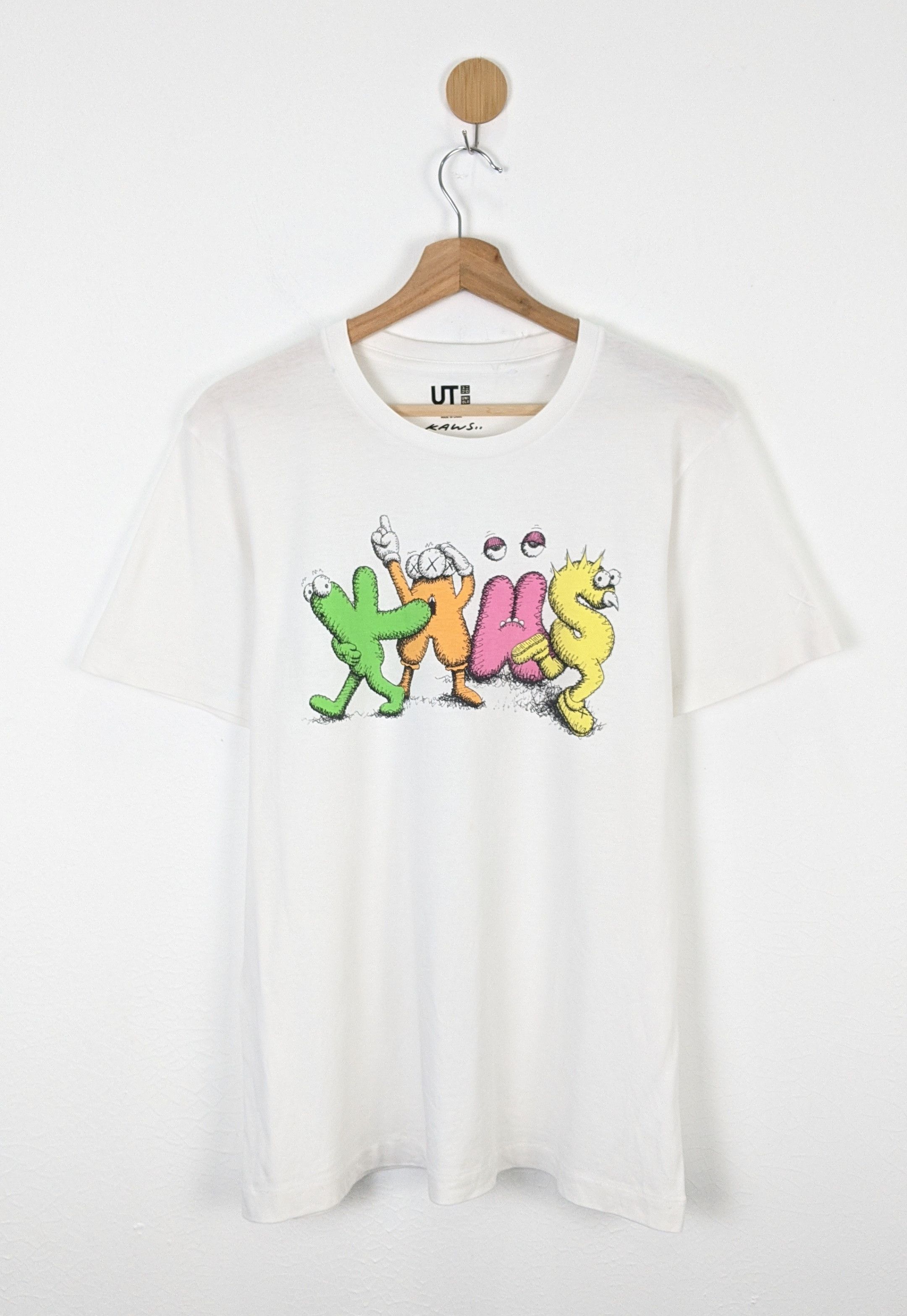 Kaws × Uniqlo Uniqlo Kaws Shirt Size US M / EU 48-50 / 2 - 1 Thumbnail