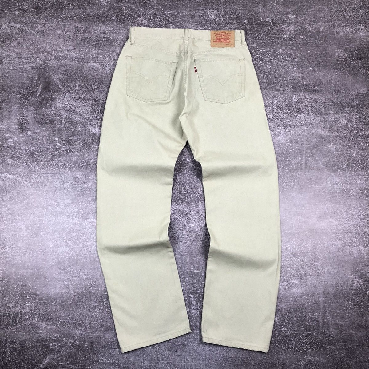 Levi's Vintage Levi’s 551 Beige Jeans 34x32 Size US 34 / EU 50 - 1 Thumbnail