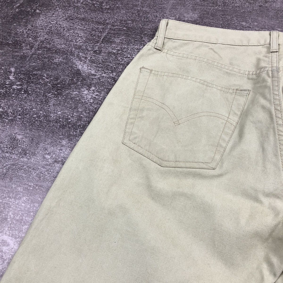 Levi's Vintage Levi’s 551 Beige Jeans 34x32 Size US 34 / EU 50 - 19 Thumbnail