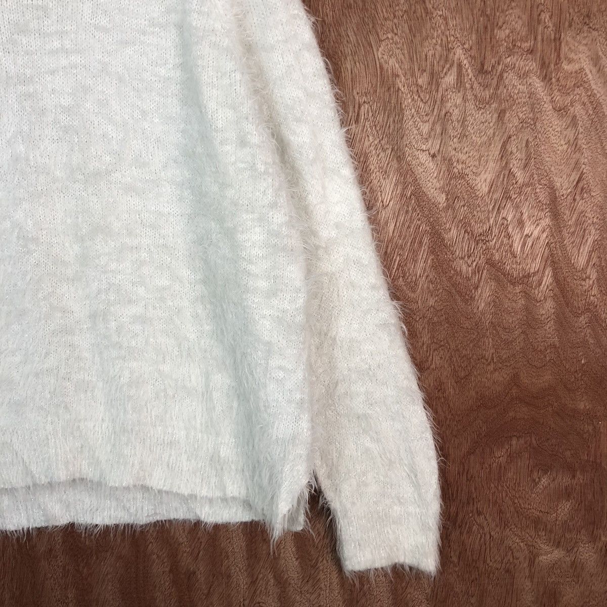 Homespun Knitwear × Japanese Brand Japan Brand White streetwear Mohair Knitwear #c413 Size US L / EU 52-54 / 3 - 5 Thumbnail