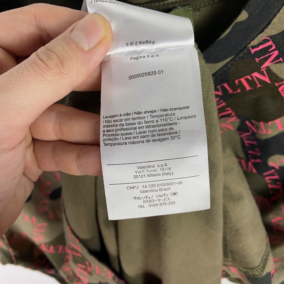 Valentino Vintage Valentino Monogram Camo Woman XL size tee Size US M / EU 48-50 / 2 - 8 Thumbnail