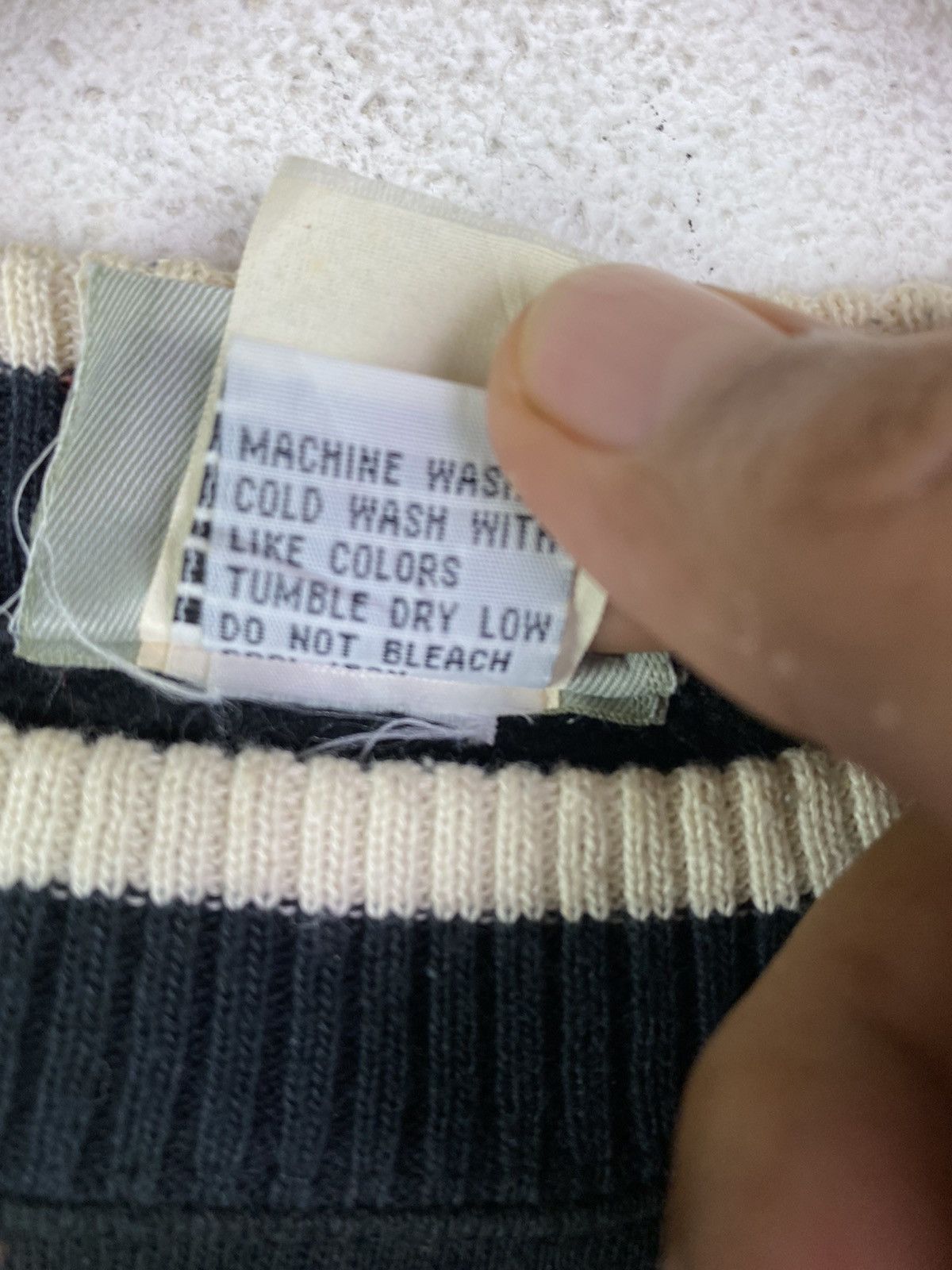 Vintage 🔥SALE🔥VINTAGE BITCH SKATEBOARD MADE IN USA SWEATSHIRT Size US L / EU 52-54 / 3 - 6 Thumbnail