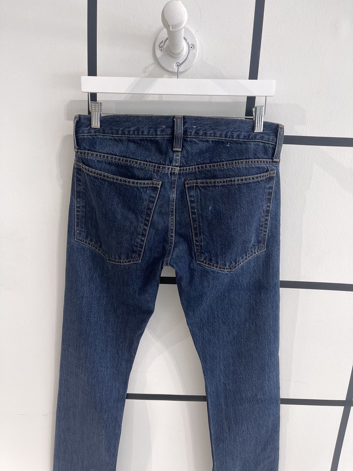 Helmut Lang Helmut Lang MASC LO DRAINPIPE JEANS IN MID STONE WASH Size US 30 / EU 46 - 4 Thumbnail