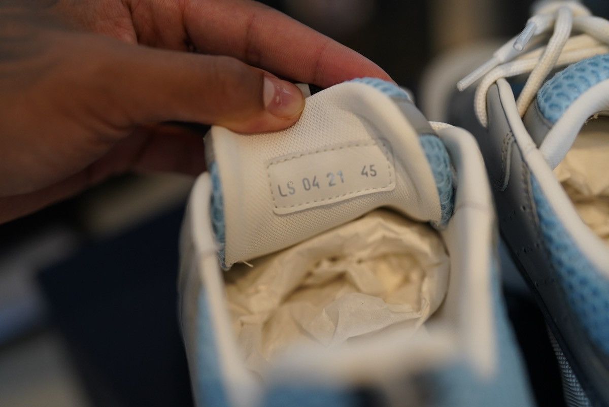 Dior Dior B22 White Blue Size US 12 / EU 45 - 18 Thumbnail