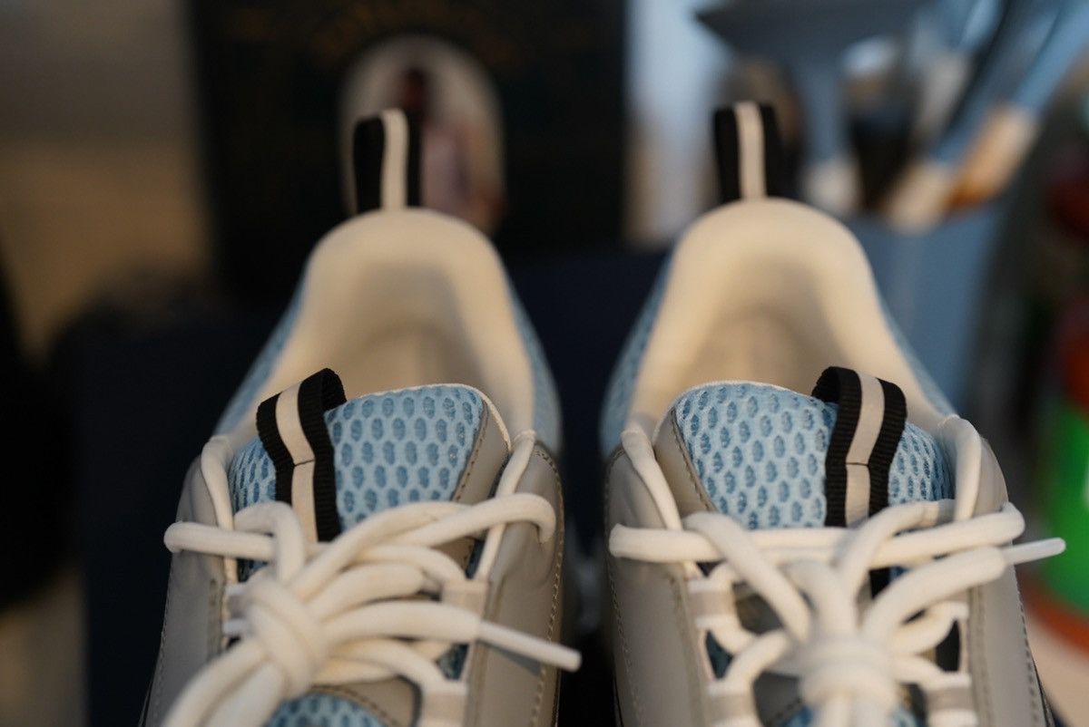 Dior Dior B22 White Blue Size US 12 / EU 45 - 22 Thumbnail