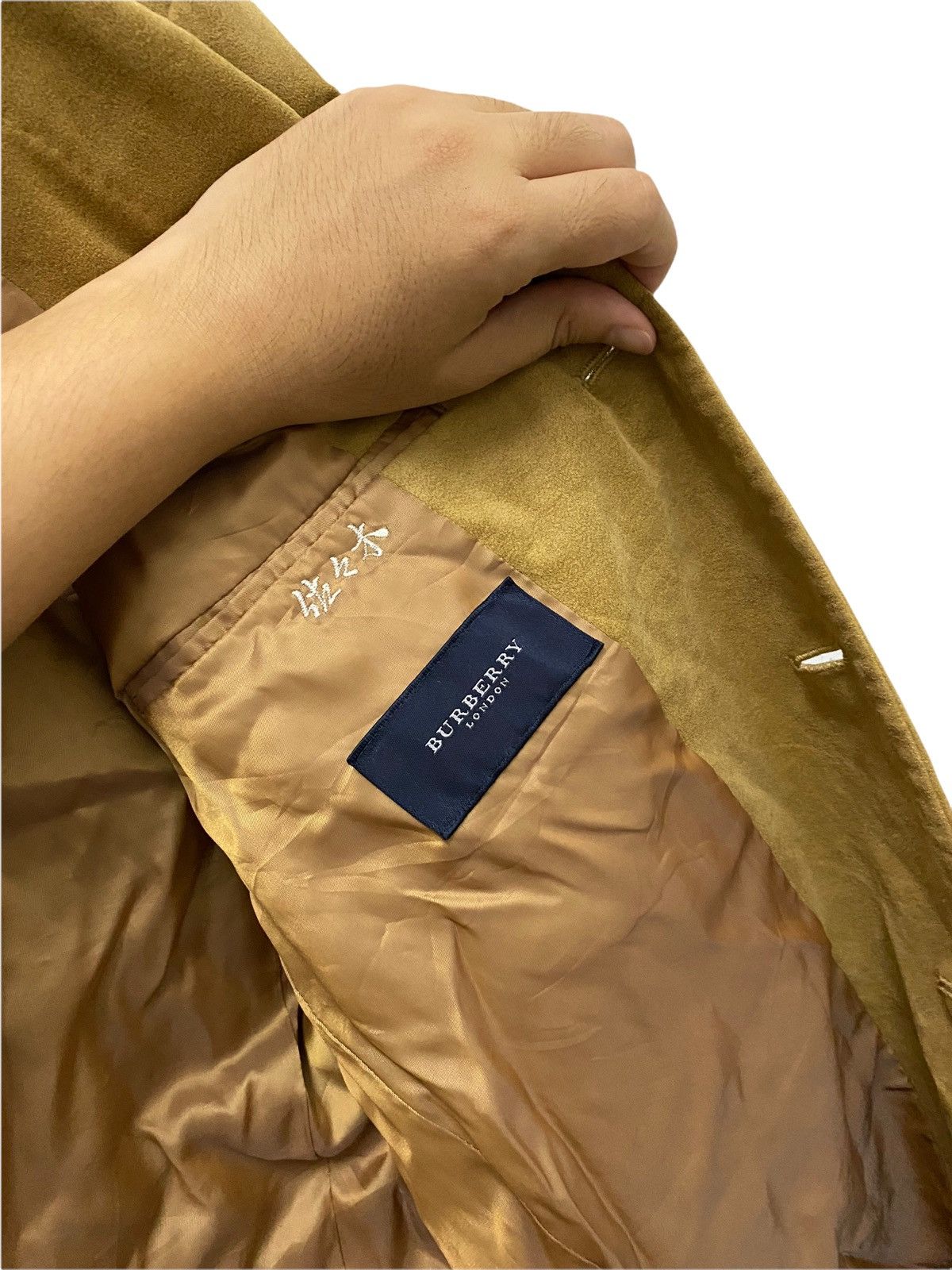 Burberry Burberry Gold Velvet Coat Size US L / EU 52-54 / 3 - 8 Thumbnail