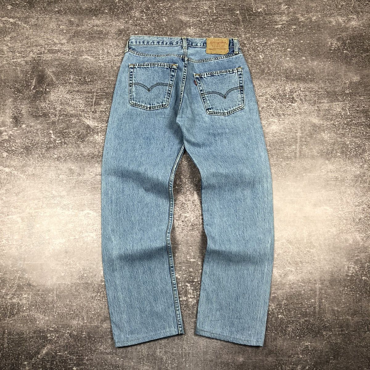 Levi's Vintage 90s Levi’s 501 Denim Jeans 32x32 Made in U.K. Size US 32 / EU 48 - 1 Thumbnail