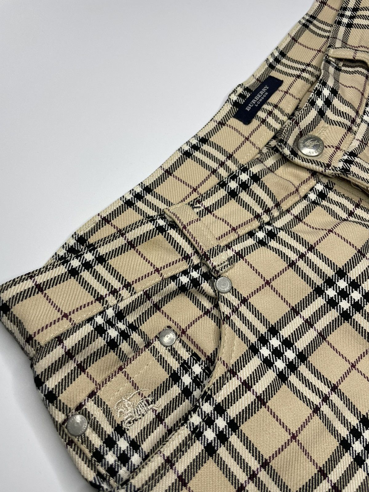Burberry Vintage Burberry Nova Check Casual Pants 31x32 Size US 31 - 4 Thumbnail