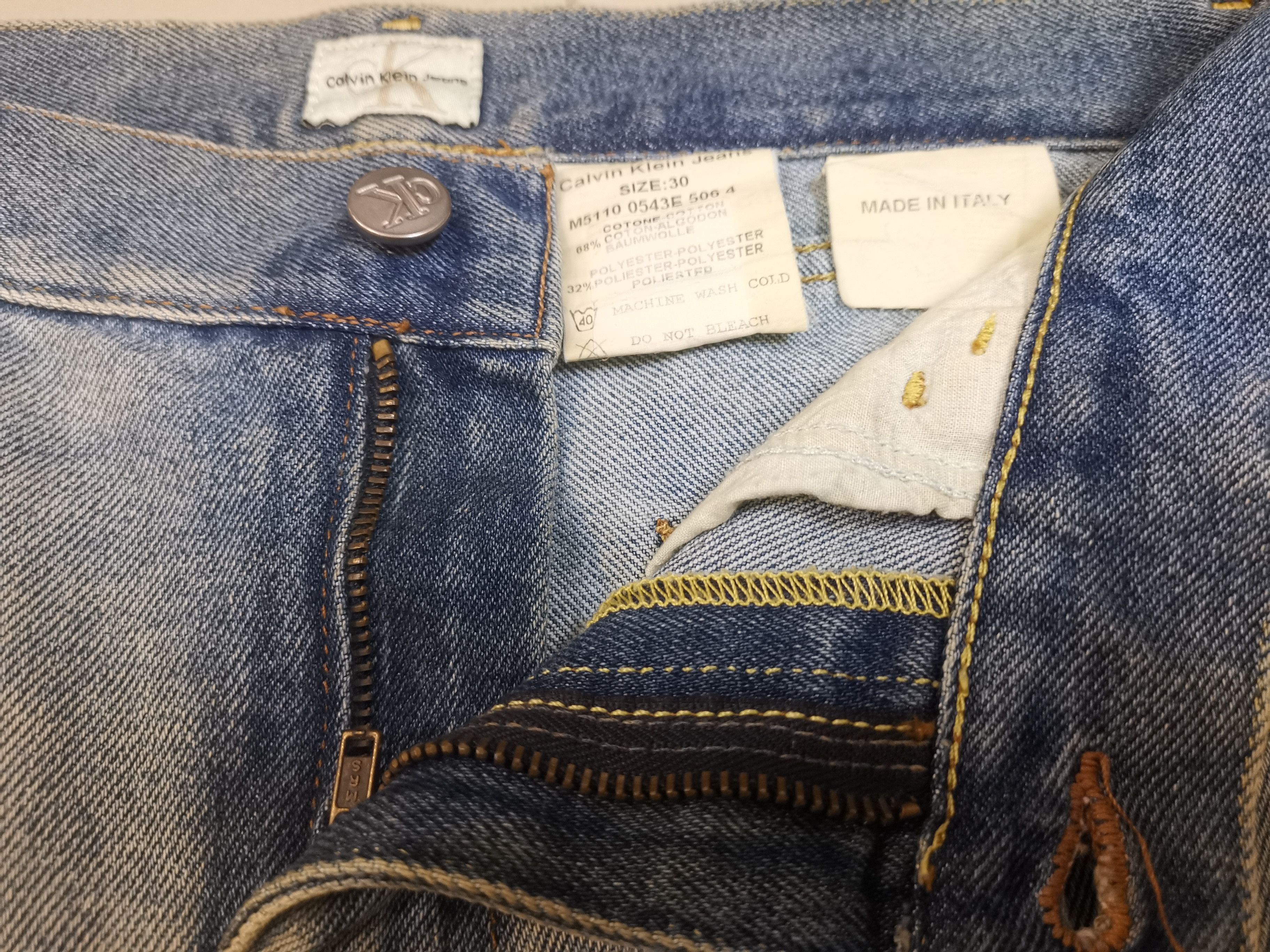 Calvin Klein CK Straight Cut Jeans M5110 Made in Italy Size US 30 / EU 46 - 9 Thumbnail