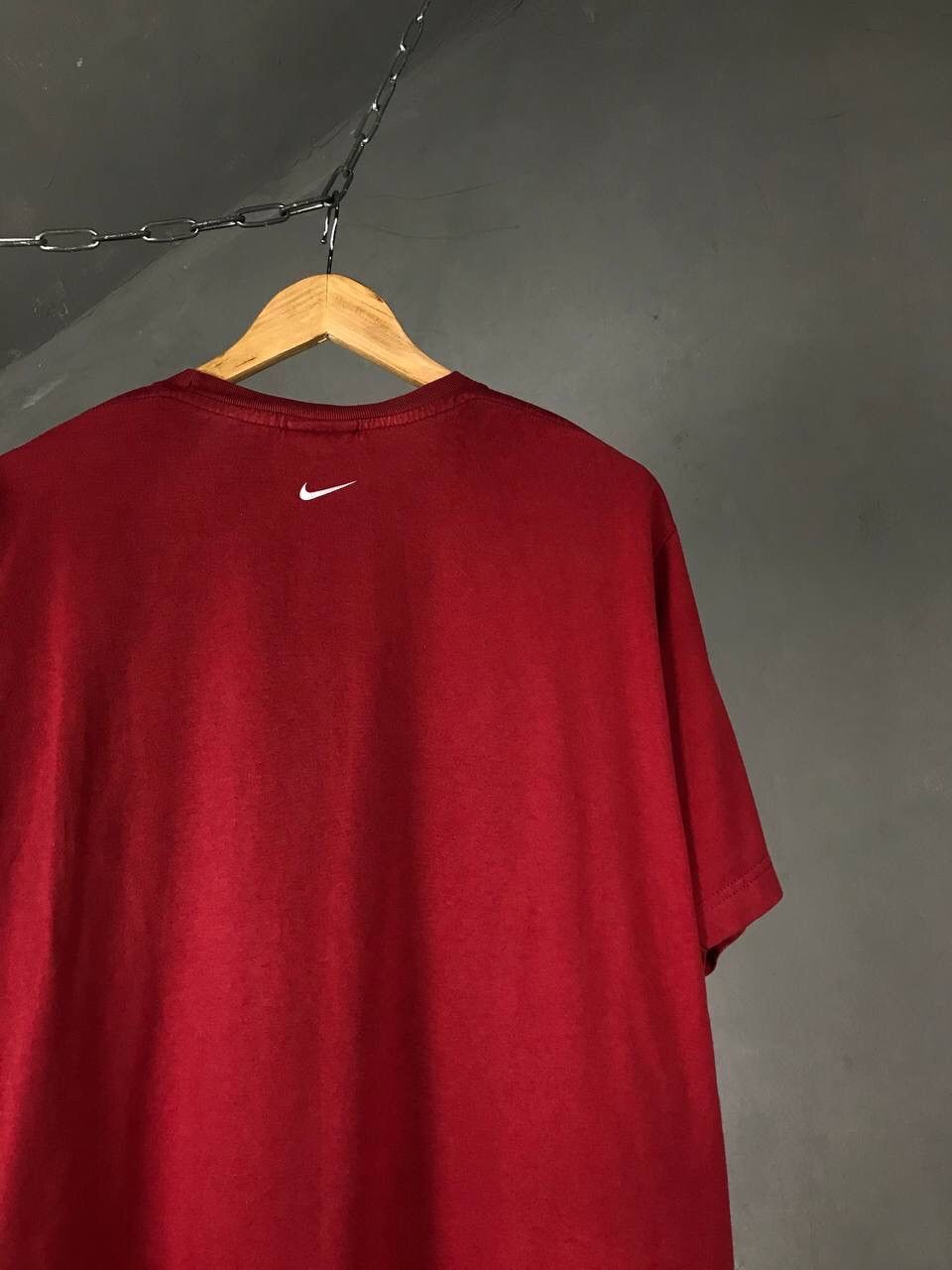 Nike × Vintage Nike swoosh streetwear vintage center logo tee Size US L / EU 52-54 / 3 - 7 Thumbnail