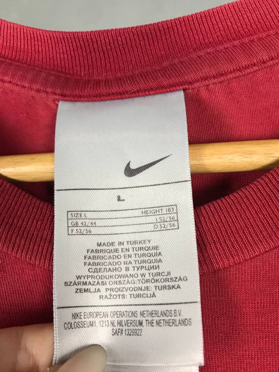 Nike × Vintage Nike swoosh streetwear vintage center logo tee Size US L / EU 52-54 / 3 - 4 Thumbnail